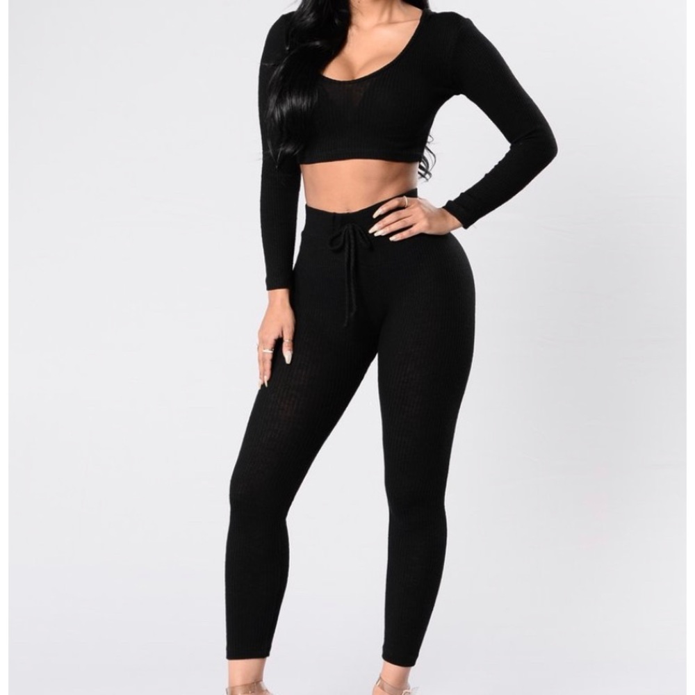 Fashion Nova Wanderlust Set.